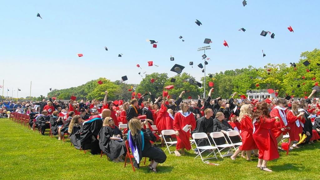 Granite City Scholarship Foundation Awards 36 000 In Scholarships Illinois Journals Education News Stltoday Com