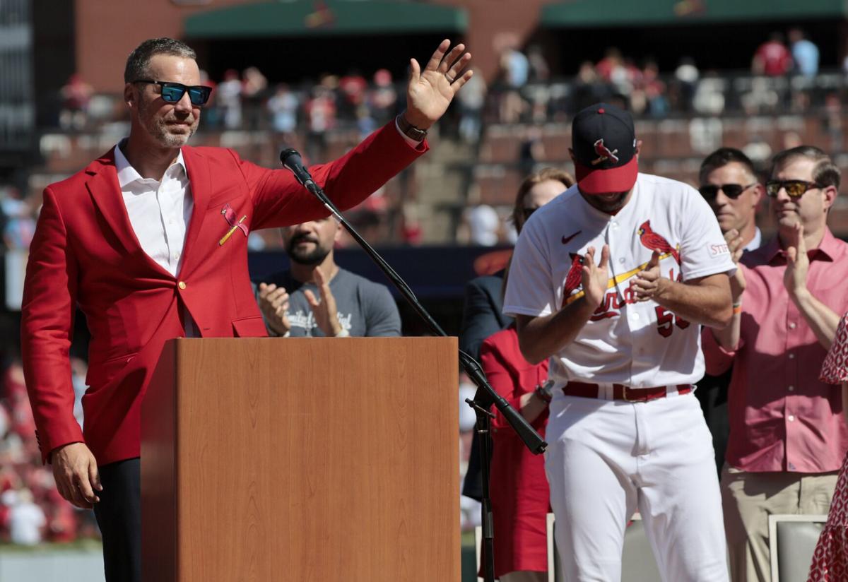 Albert Pujols, Yadier Molina surprise Adam Wainwright at Cardinals  retirement ceremony