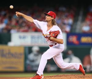 No sign of weakness from Leake as Cardinals pound Rockies