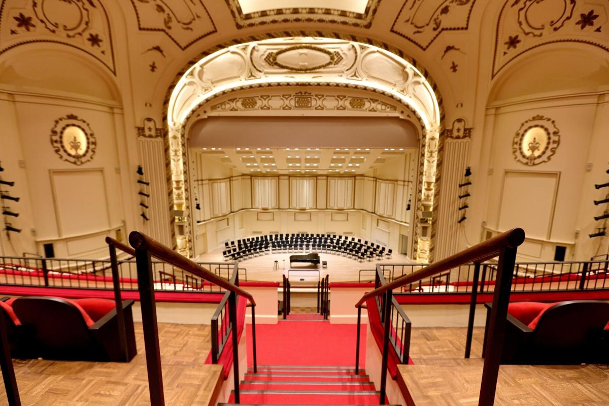Don't expect to see the orchestra at the St. Louis Symphony's latest ...