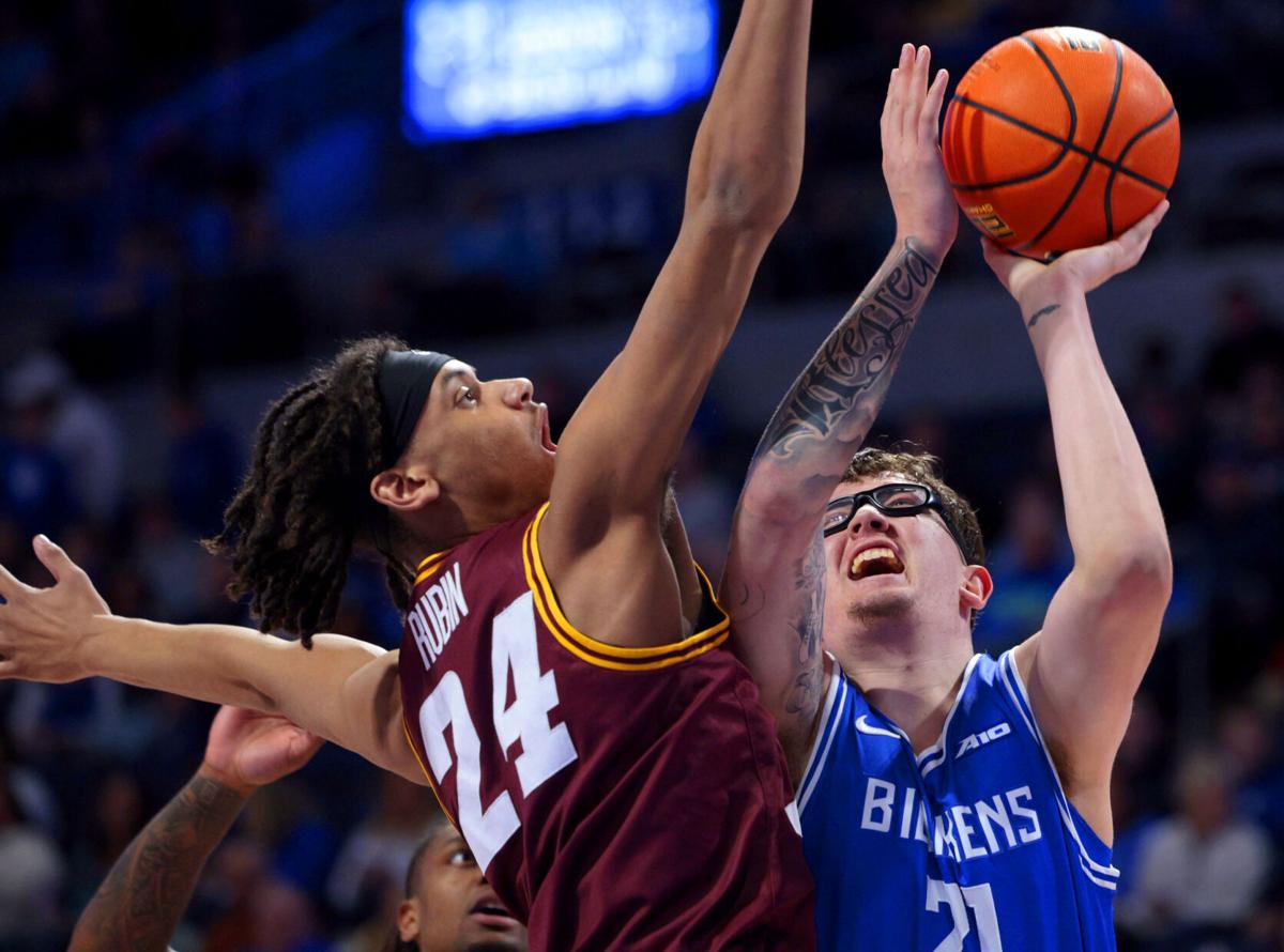 51 University Billikens host the Loyola Chicago Ramblers