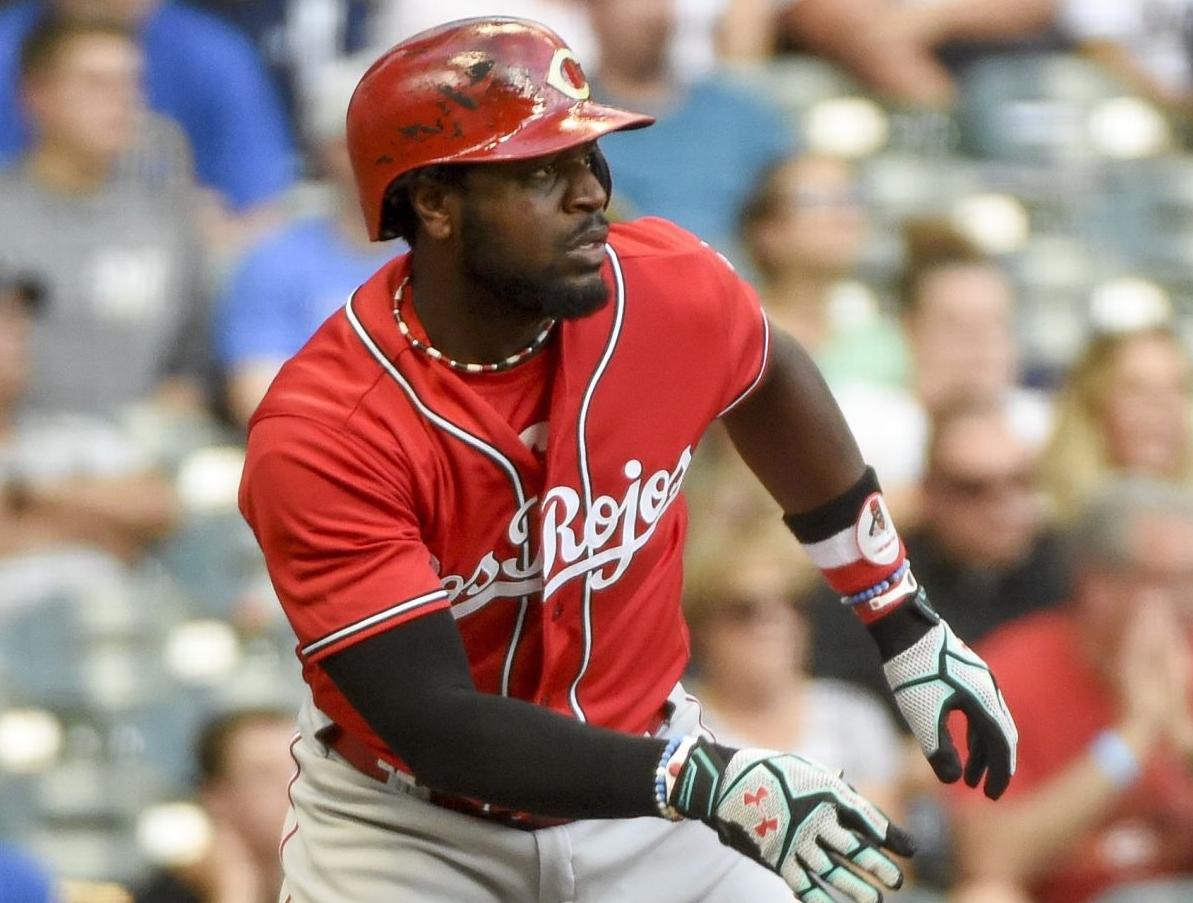 Braves acquire Brandon Phillips from Reds