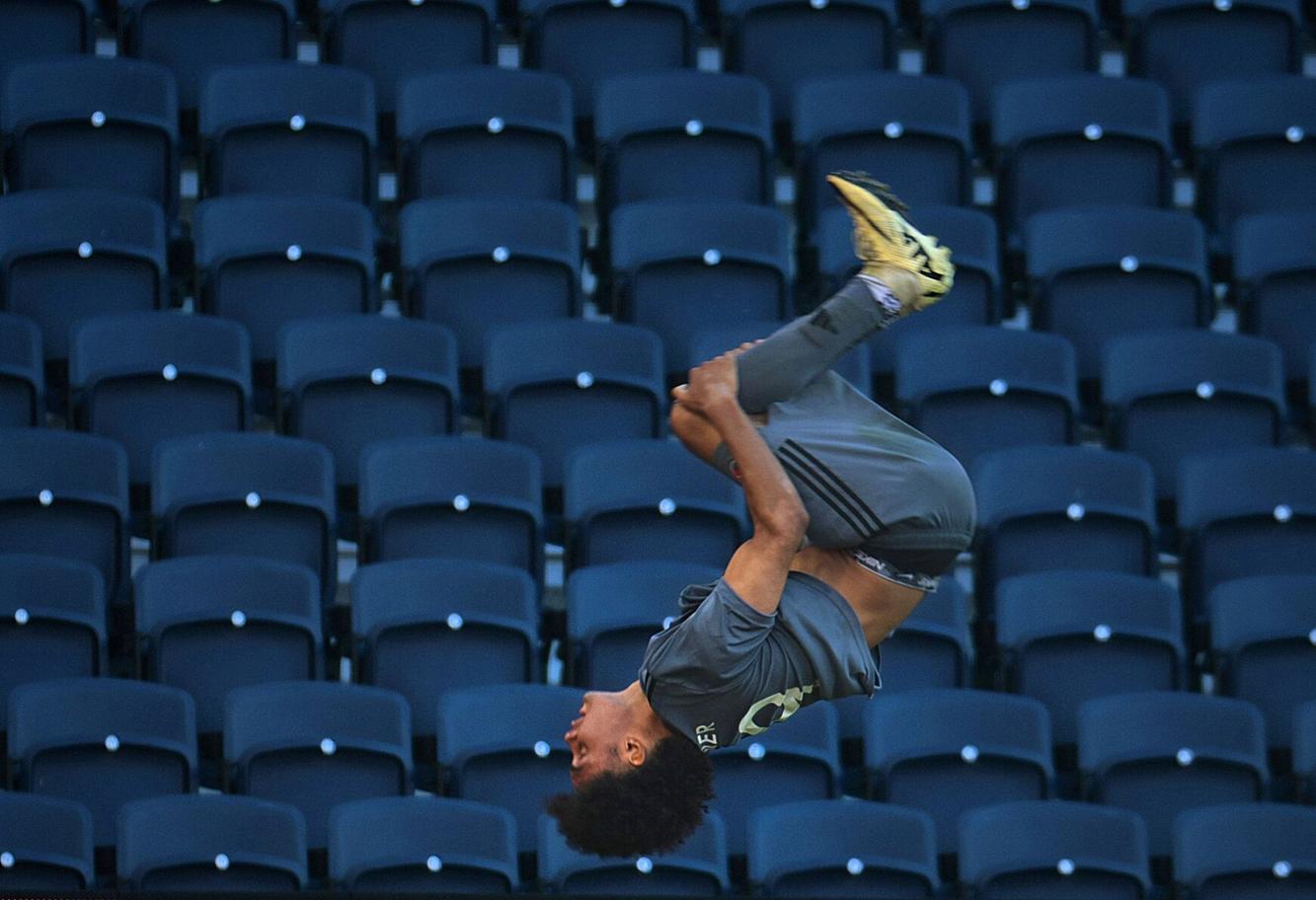 St. Louis City2 comes from behind to advance in playoffs