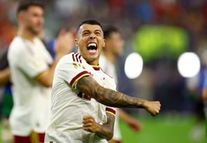 SOCCER-WORLDCUP-FRA-ESP/FANS-MADRID