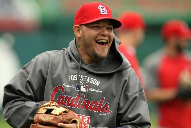 Molina adds Platinum Glove Award to collection