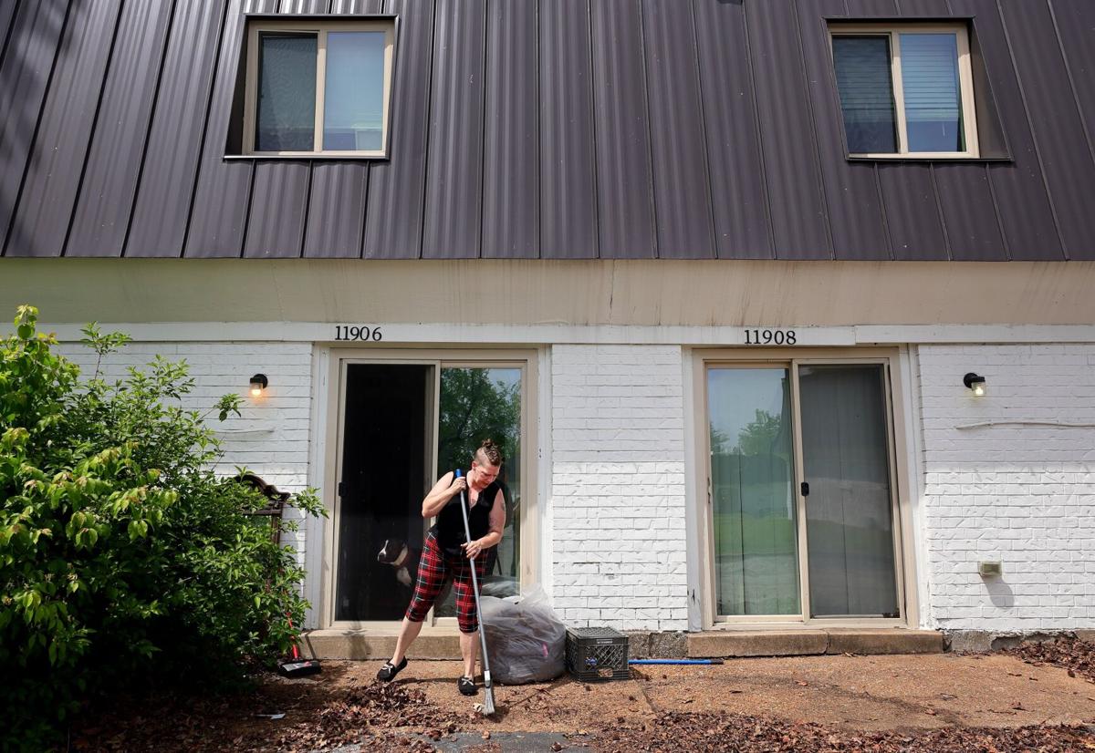 Out of town developer lets �����Ӱ�ԭ�� apartments fall into disrepair