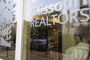 Missouri REALTORS host election night watch party