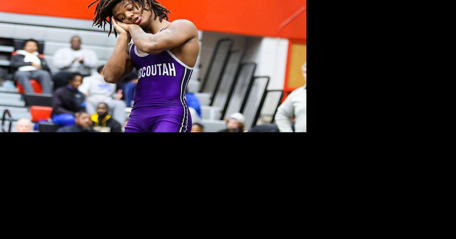 All-Metro boys wrestler of the year: Mascoutah's Santino Robinson closed  high school career with dominant, unbeaten season