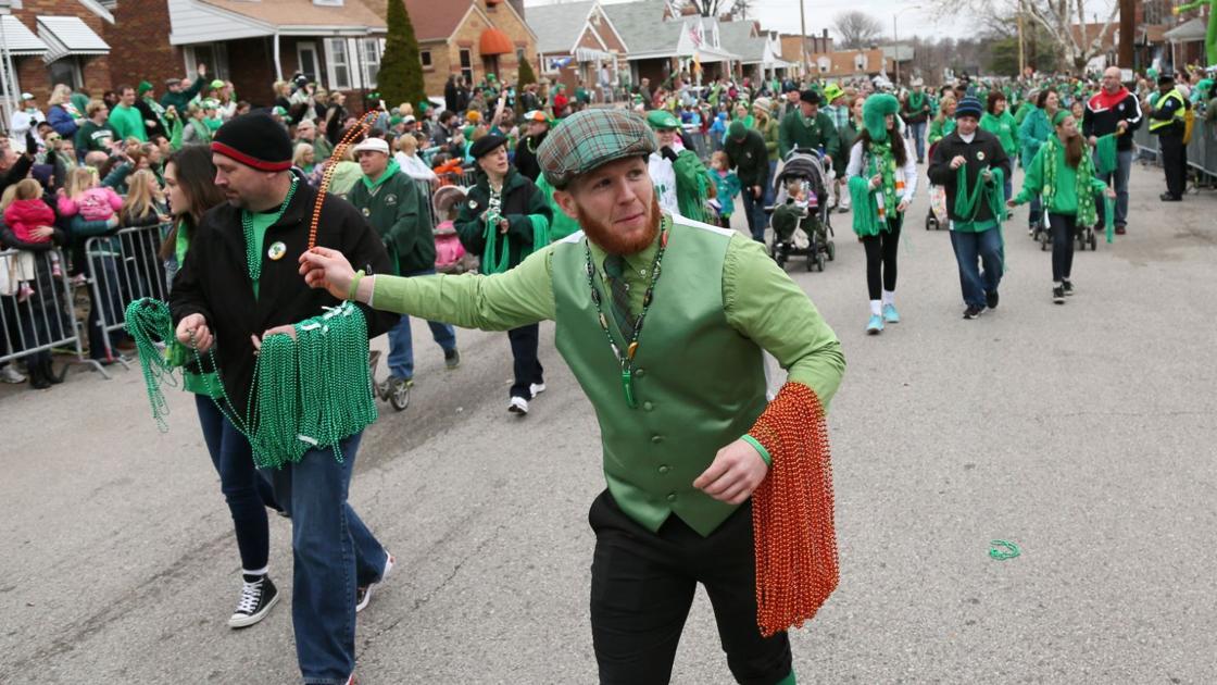Photos From The St Patrick S Day Parade In Dogtown Metro Stltoday Com 2022 St Patricks Day Parade Stl Map
