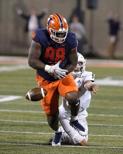 Illinois vs Chattanooga  College Football Odds, Picks, Preview (Sept. 22)