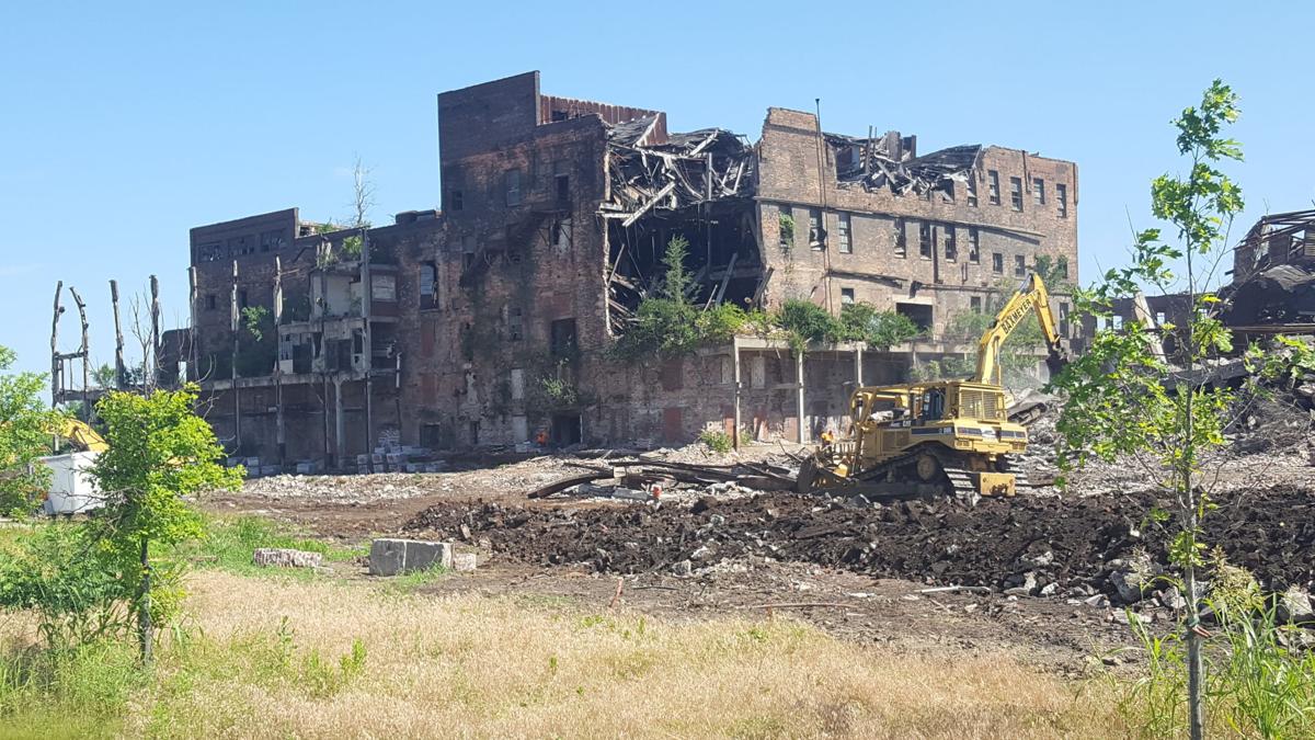 Spotlight: Last of National City stockyard buildings coming down
