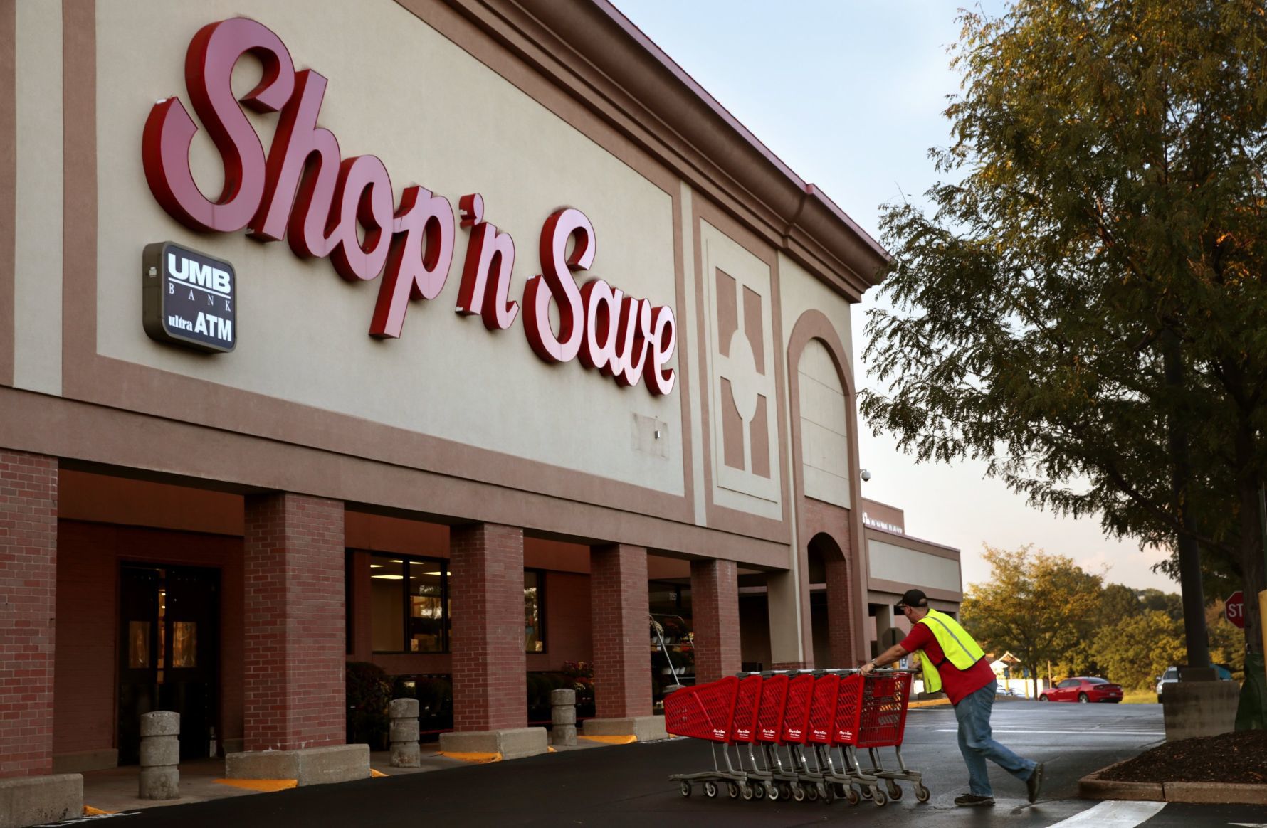 Schnucks details first wave of Shop n Save closures reopenings