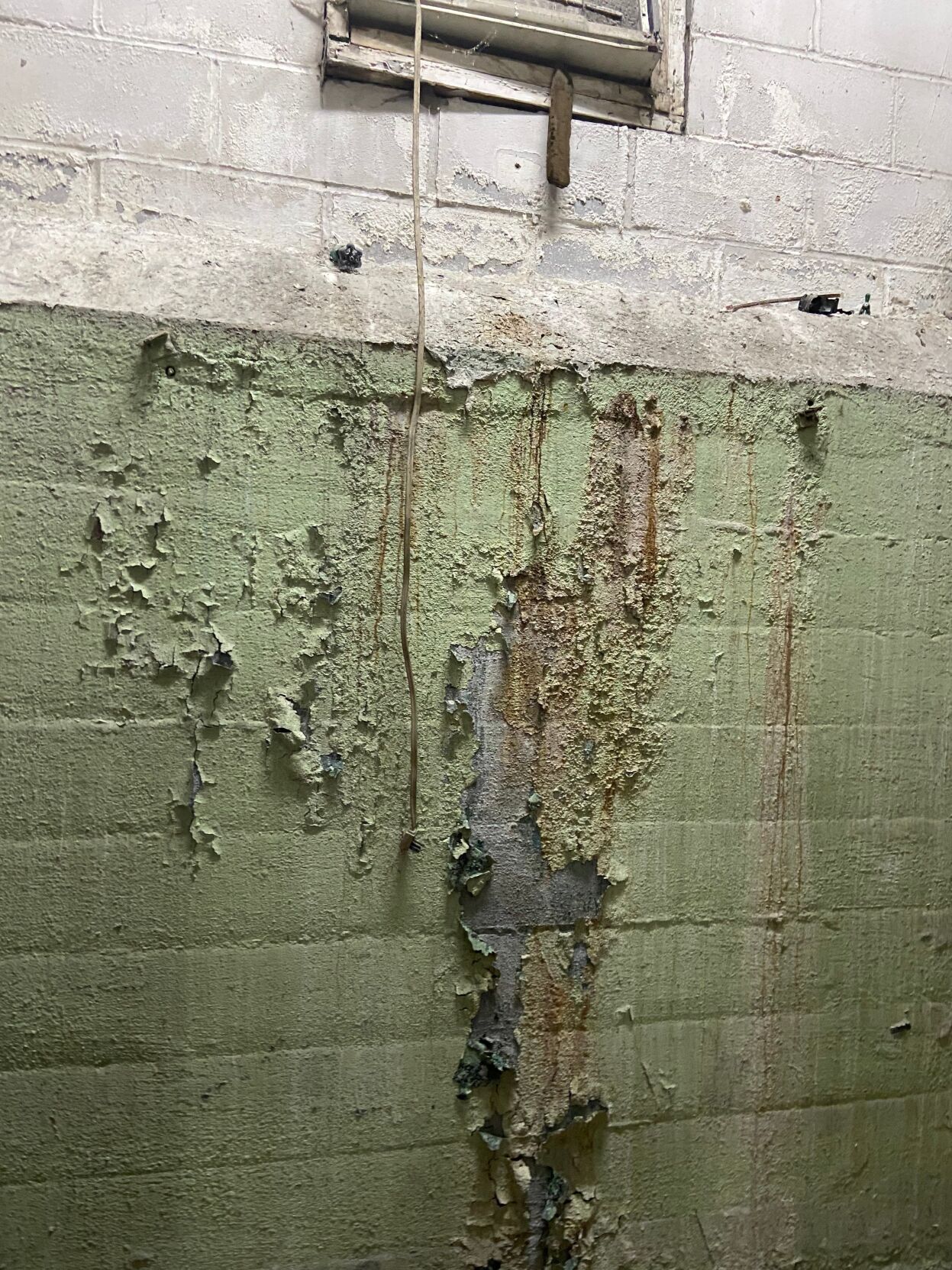 Some �����Ӱ�ԭ�� police facilities are in need of repairs