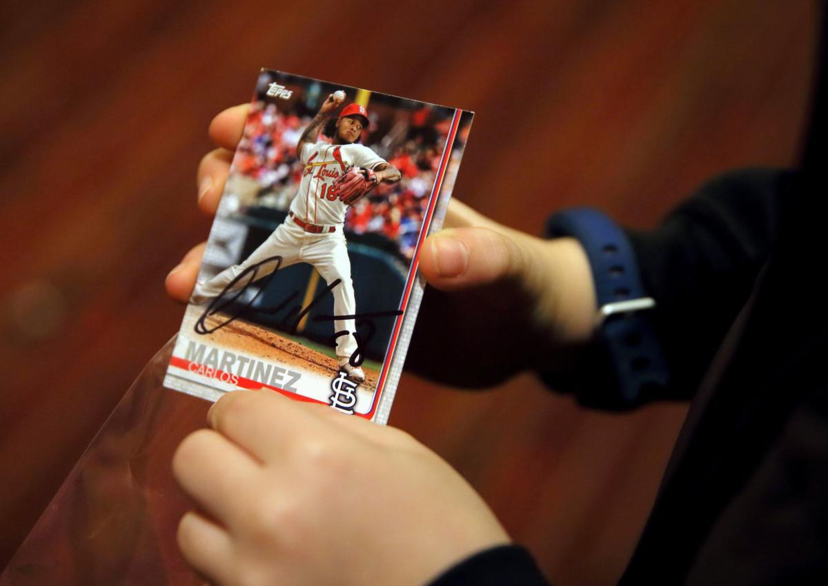 Fans throng Cardinals Winter Warm-Up in search of the 'full Yadi