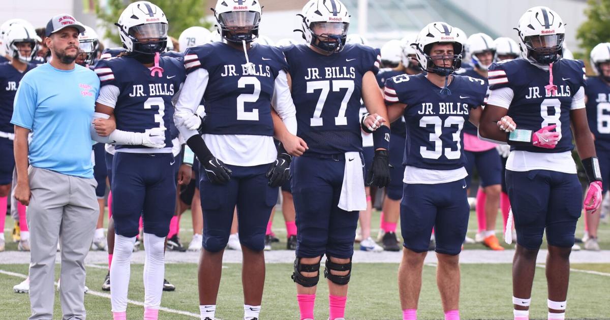 New leaders step up as SLUH finds stride after graduation of standouts