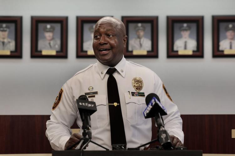 �����Ӱ�ԭ�� County names Juan Cox new police chief