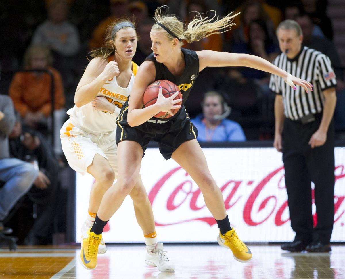 Mizzou Women S Basketball Wins Sec Opener But Cunningham Sidelined