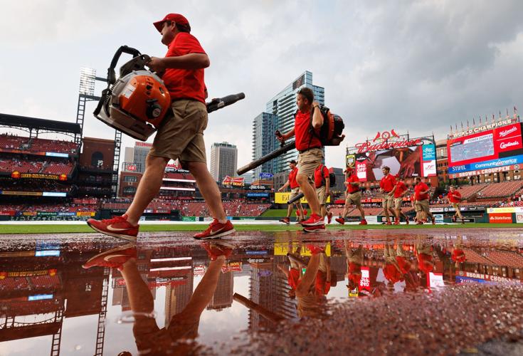 Alec Burleson's pivotal catch overshadows his 3-hit game and a home run in  a Cardinals win