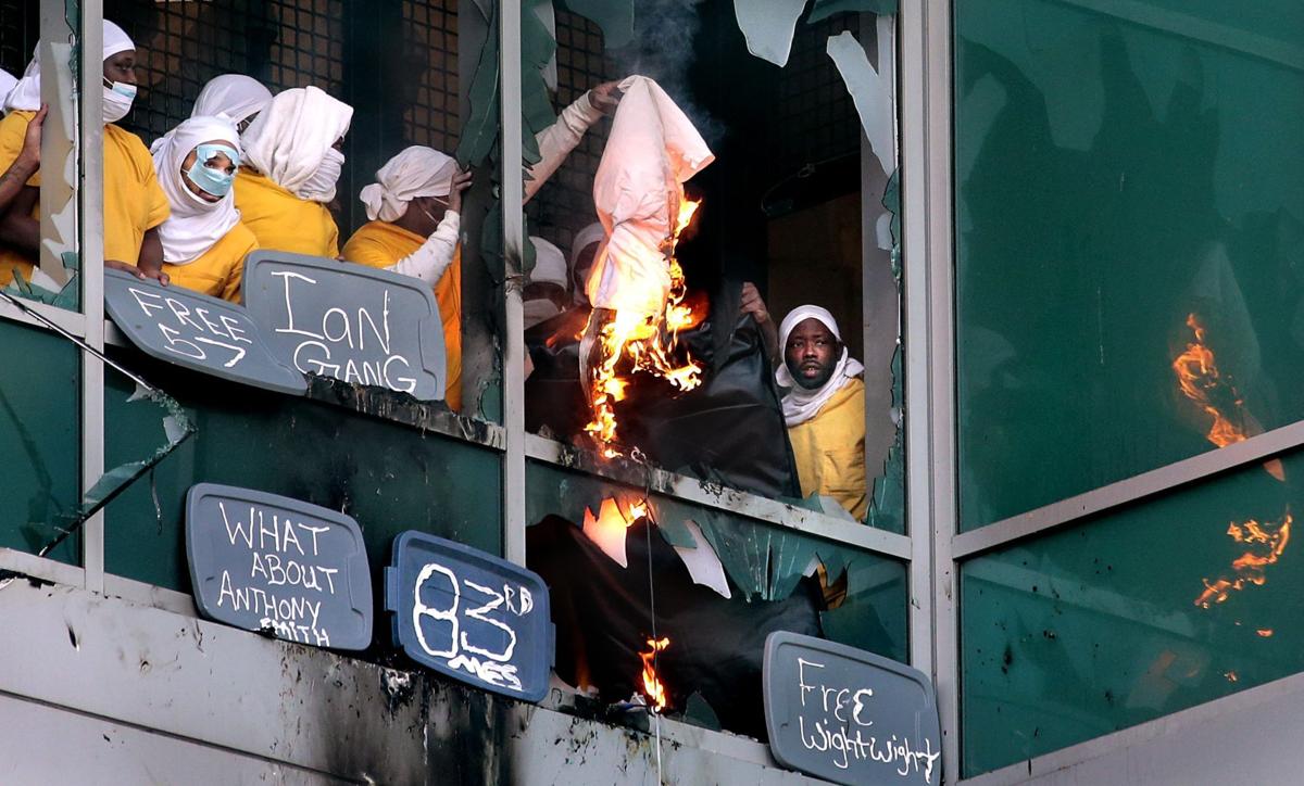 Edwards Inmates Jimmied Locks Escaped Cells Before Mayhem Erupted At Jail Law And Order Stltoday Com