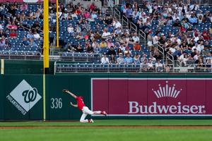 Eric Schmitt makes ESPN with diving catch in Congressional baseball game