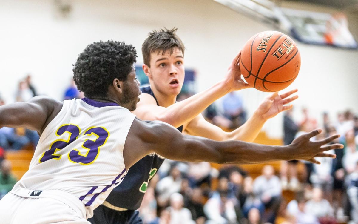 Harter Hacala Lead Marquette Past Eureka For District Title