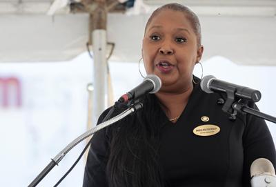 Jamestown Mall demolition begins symbolically