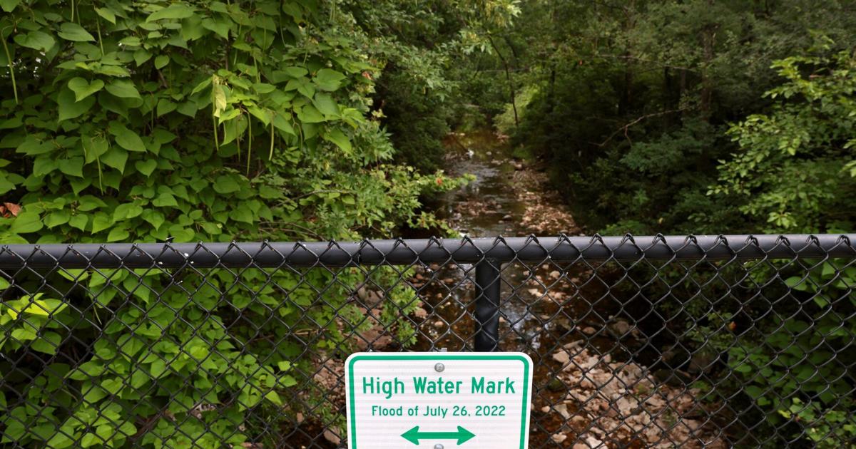Image for article U. City apartment proposal in limbo. Developer failed to provide data, mayor says