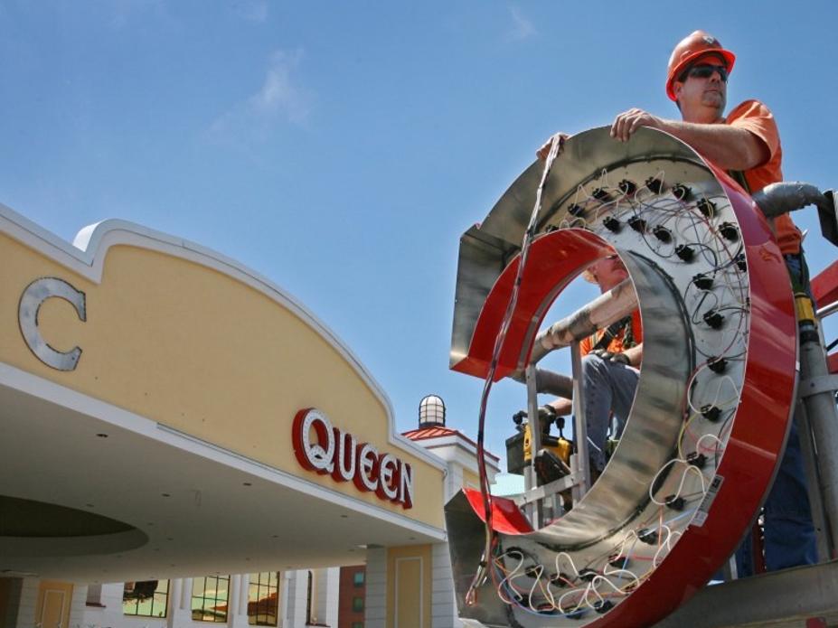Reit Buying Casino Queen Real Estate For 140 Million Local
