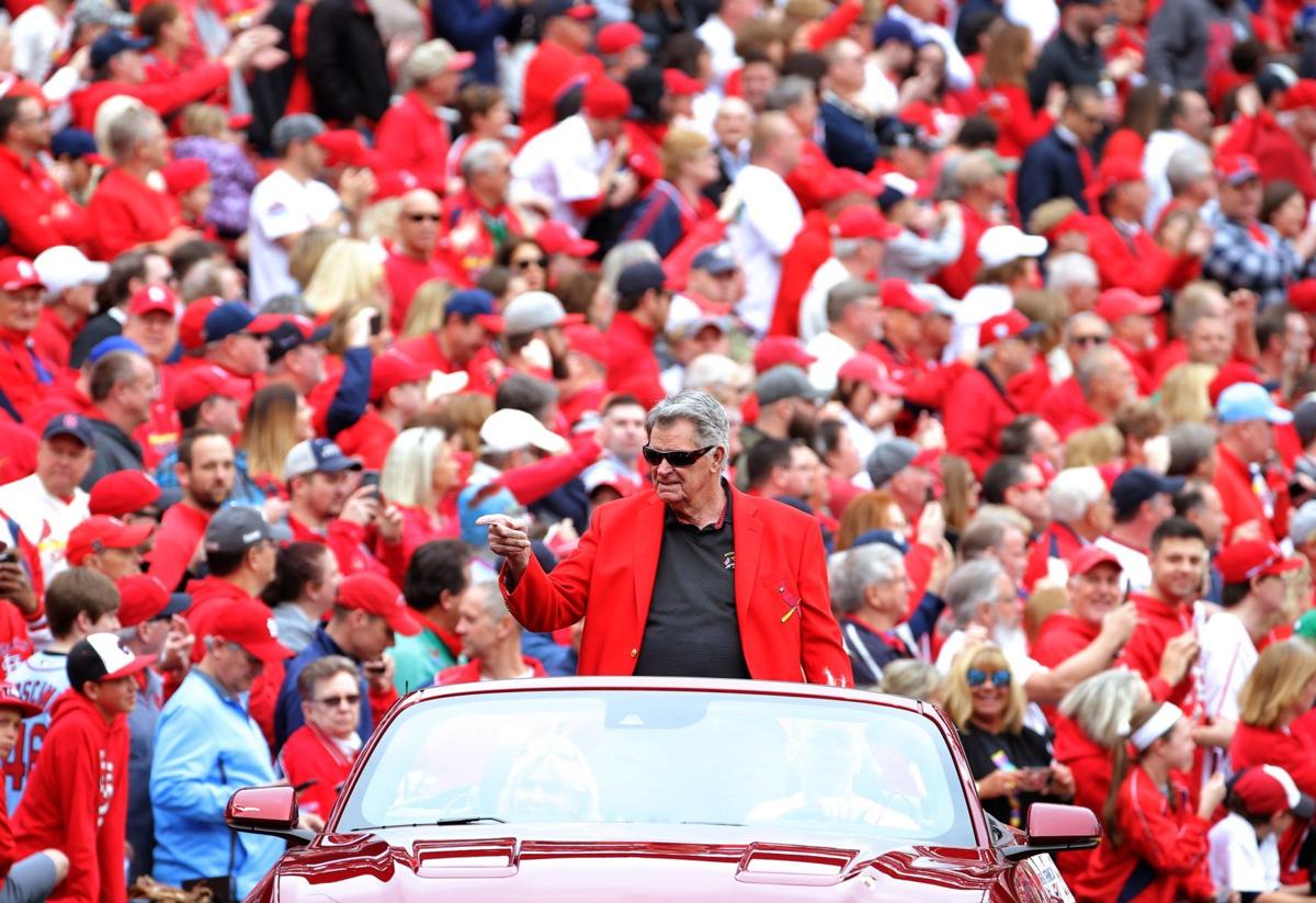 Cardinals special honor for Mike Shannon at final game