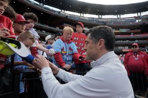 Cardinals host Dodgers