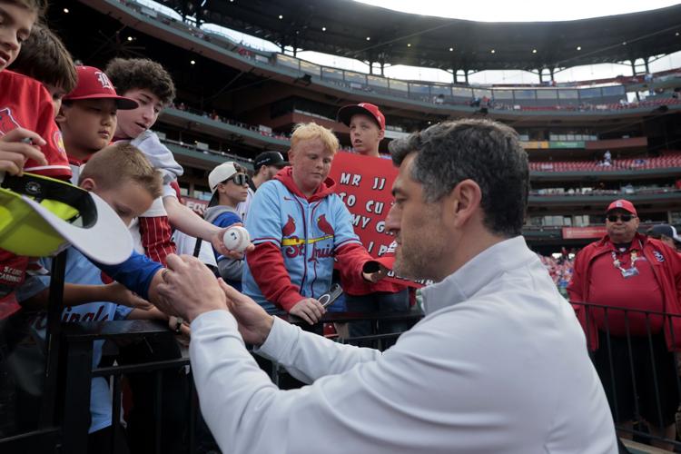 Cardinals host Dodgers