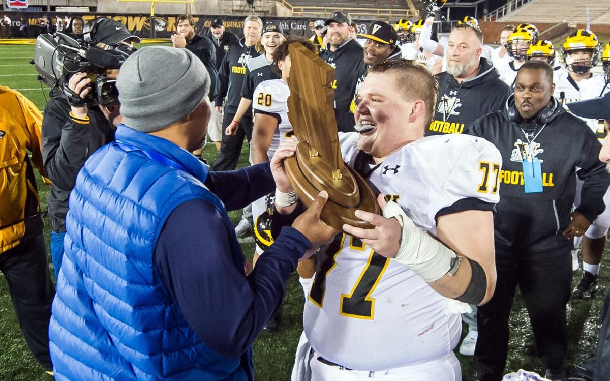 Vianney storms back in second half to beat Fort Osage for second Class