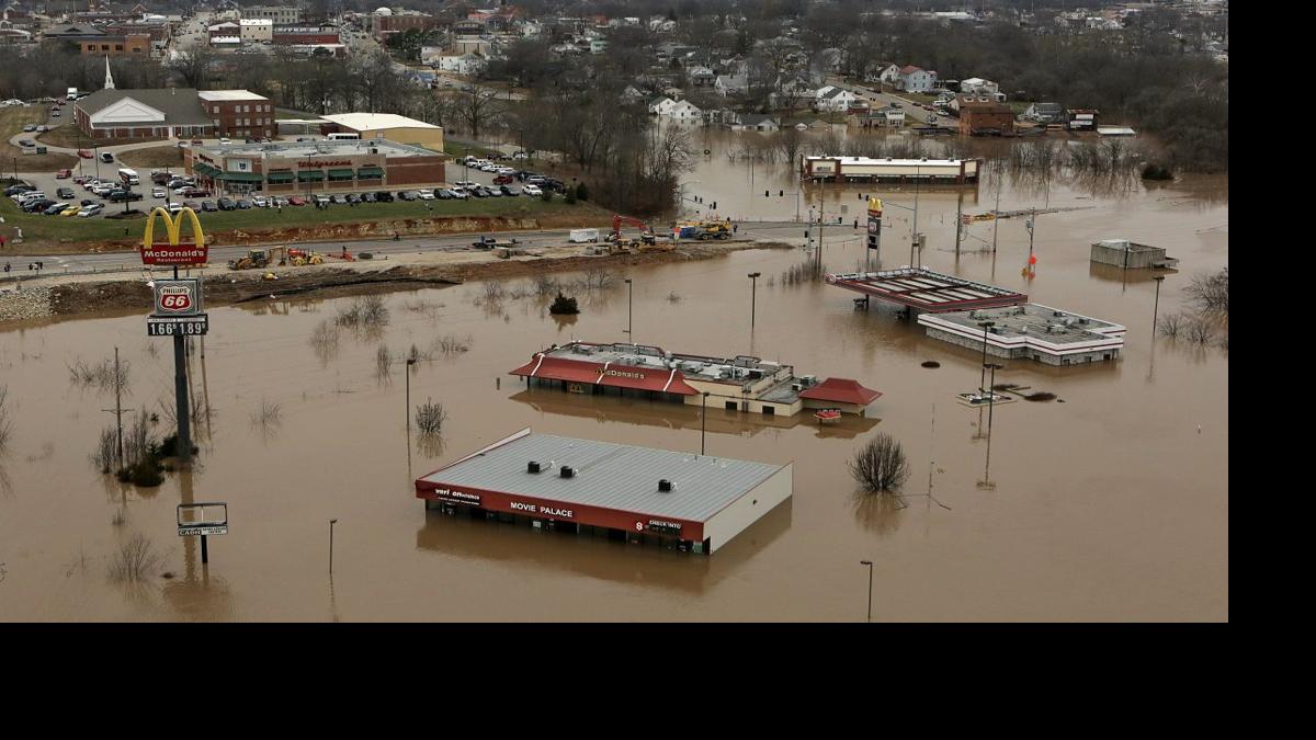 Flooding spreads through the St. Louis region Metro