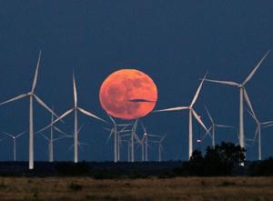 Don't miss the Strawberry Moon. Here's when to catch it