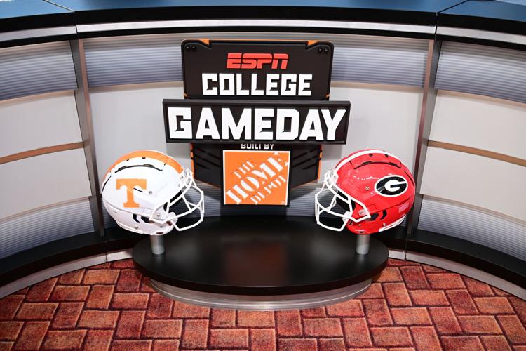 ESPN College GameDay, Jordan Spieth predictions for Alabama vs. Ole