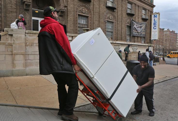 Reopening downtown homeless shelter – for daytime hours – gets support ...