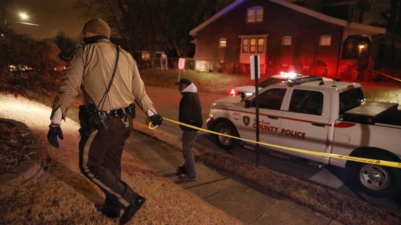 Man found dead inside Velda City home after hourslong standoff with police