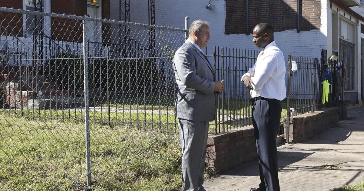 Officer Randy Hays Evidence aids St. Louis cop who says he was wrongly fired
