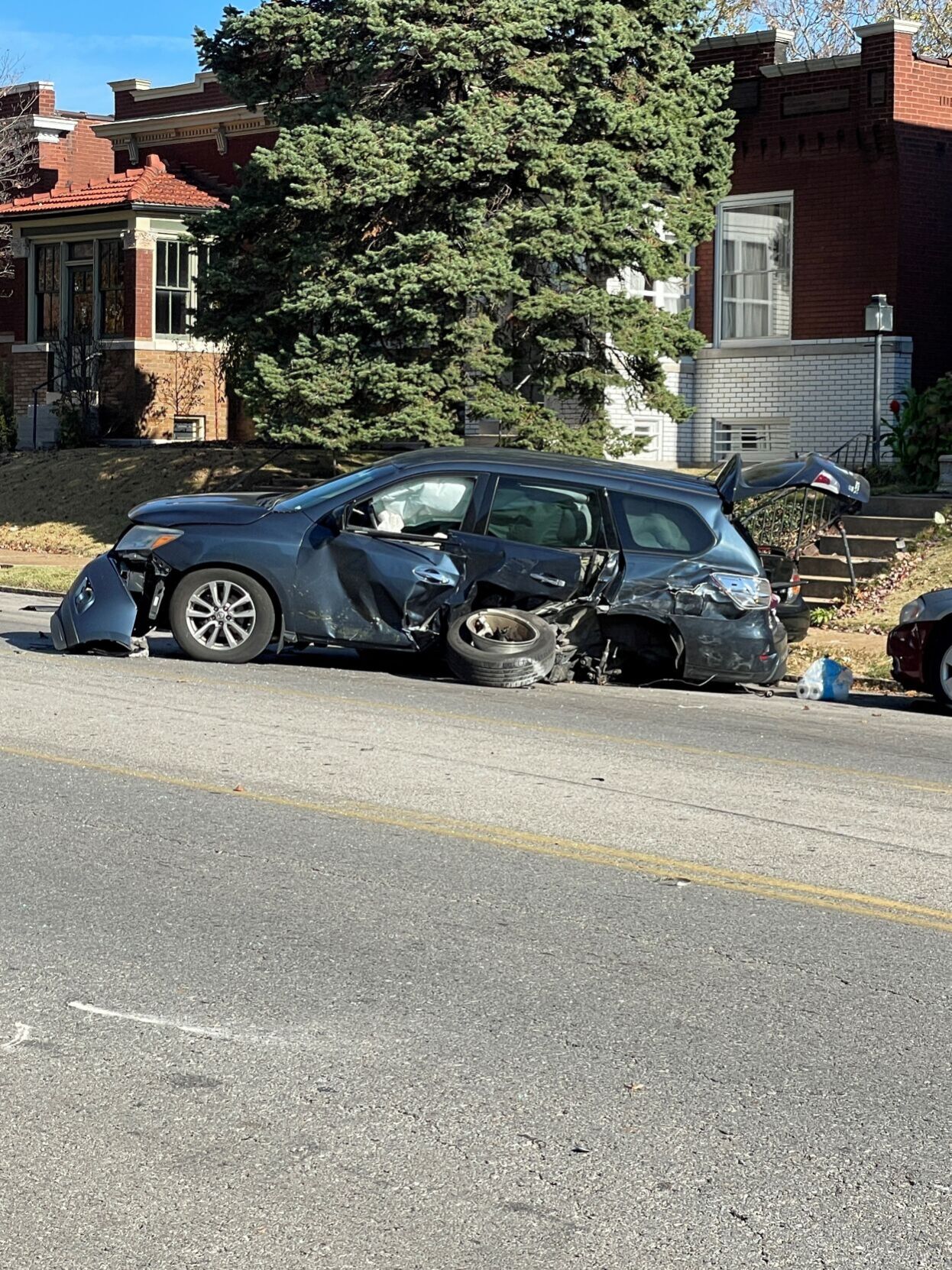 Man Charged With Leaving Scene Of 5-vehicle Crash That Left 2 Dead, 3 ...