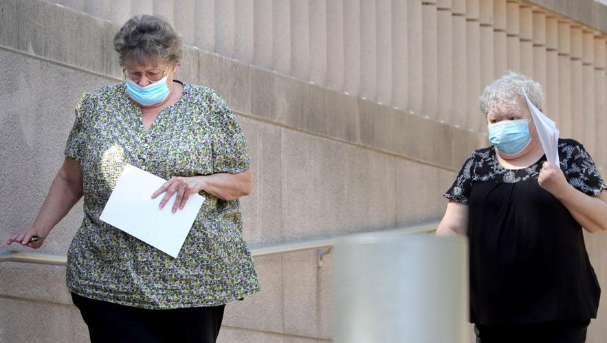Ex Flordell Hills officials plead guilty to embezzling $647 000 from city