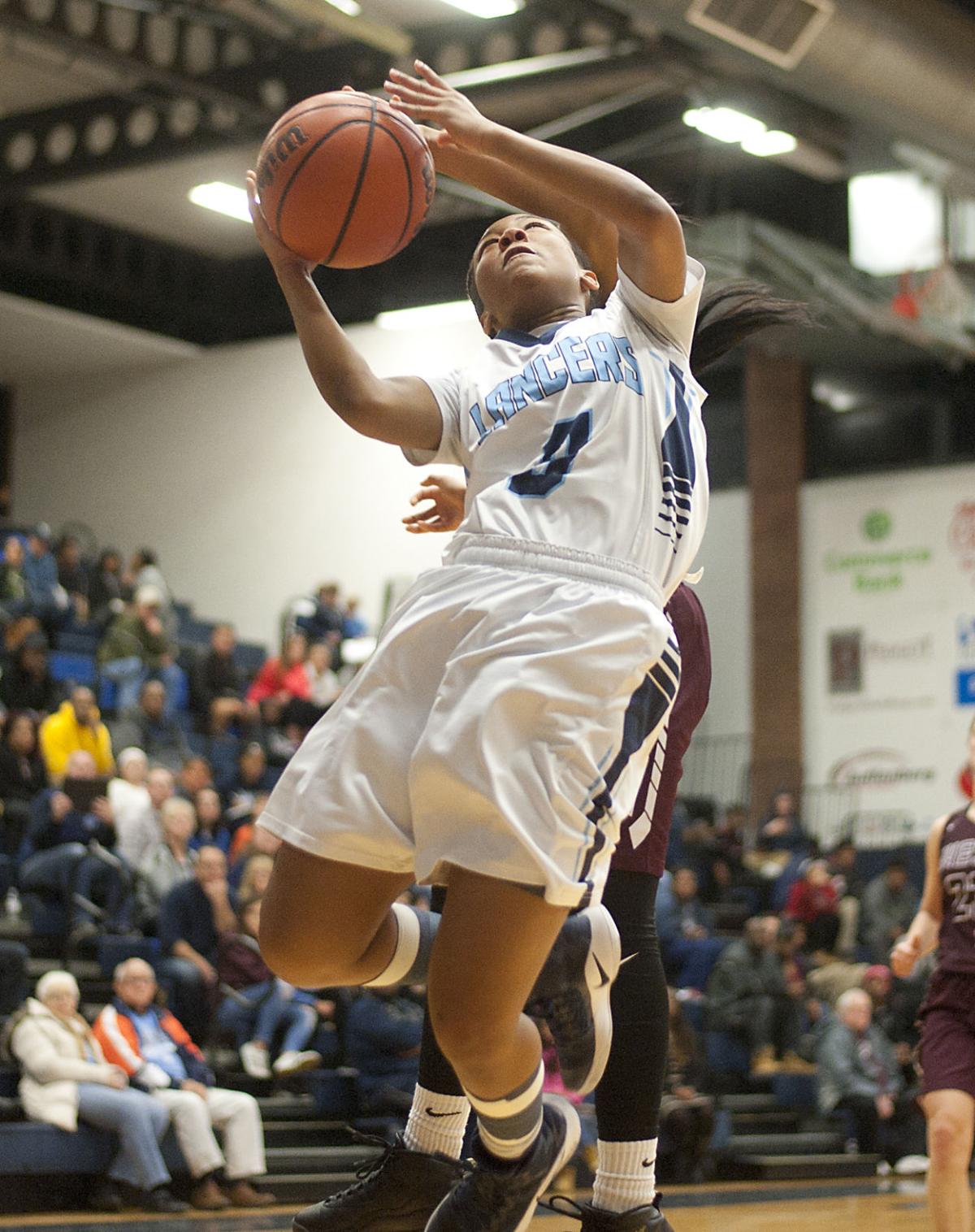 Belleville East Overcomes Shooting Woes To Knock Off West Girls