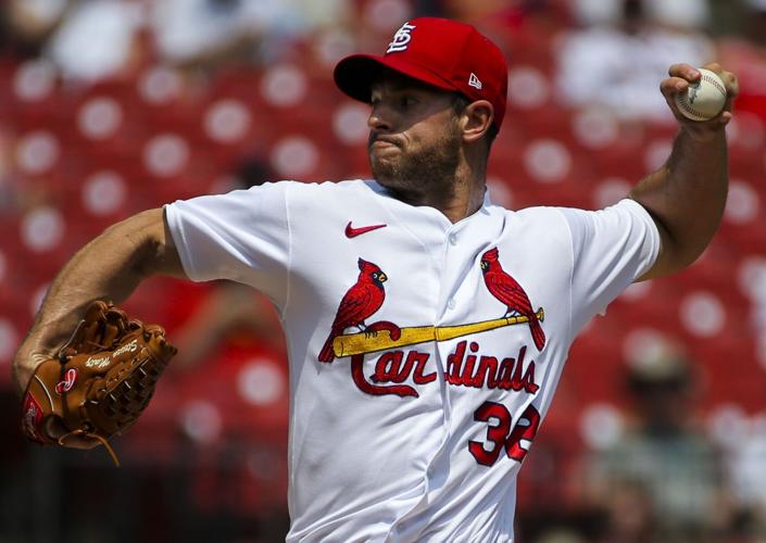 St. Louis Cardinals pitcher Wainwright struggles on mound