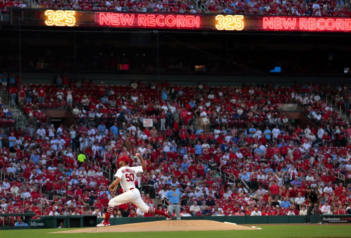 A curve, a keepsake, some Cherry Coke: How Cardinals Wainwright