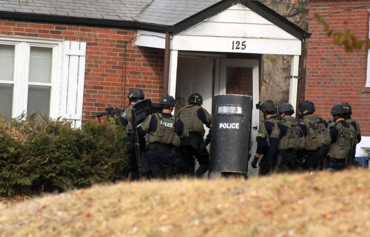 Police investigate shooting in Ferguson