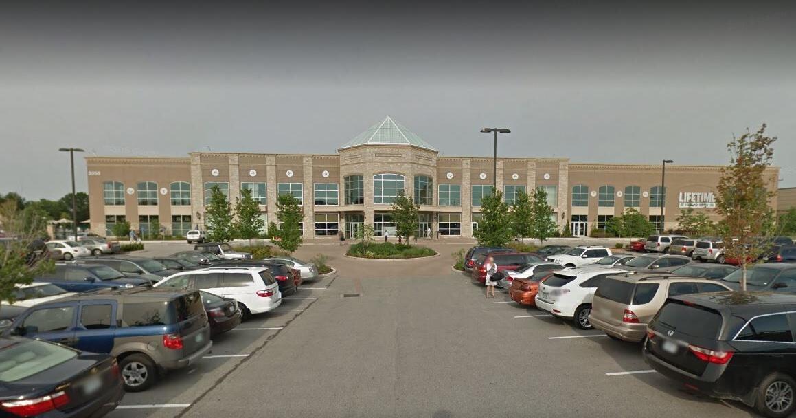 Transgender woman’s use of locker room at gym sparks outcry Transgender woman’s use of locker room at gym sparks outcry