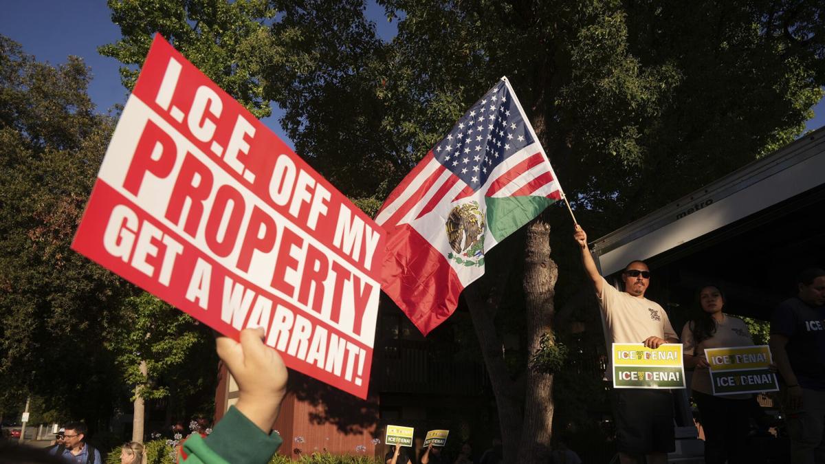Kidnappers or ICE agents? L.A. police grapple with surge in calls from concerned citizens