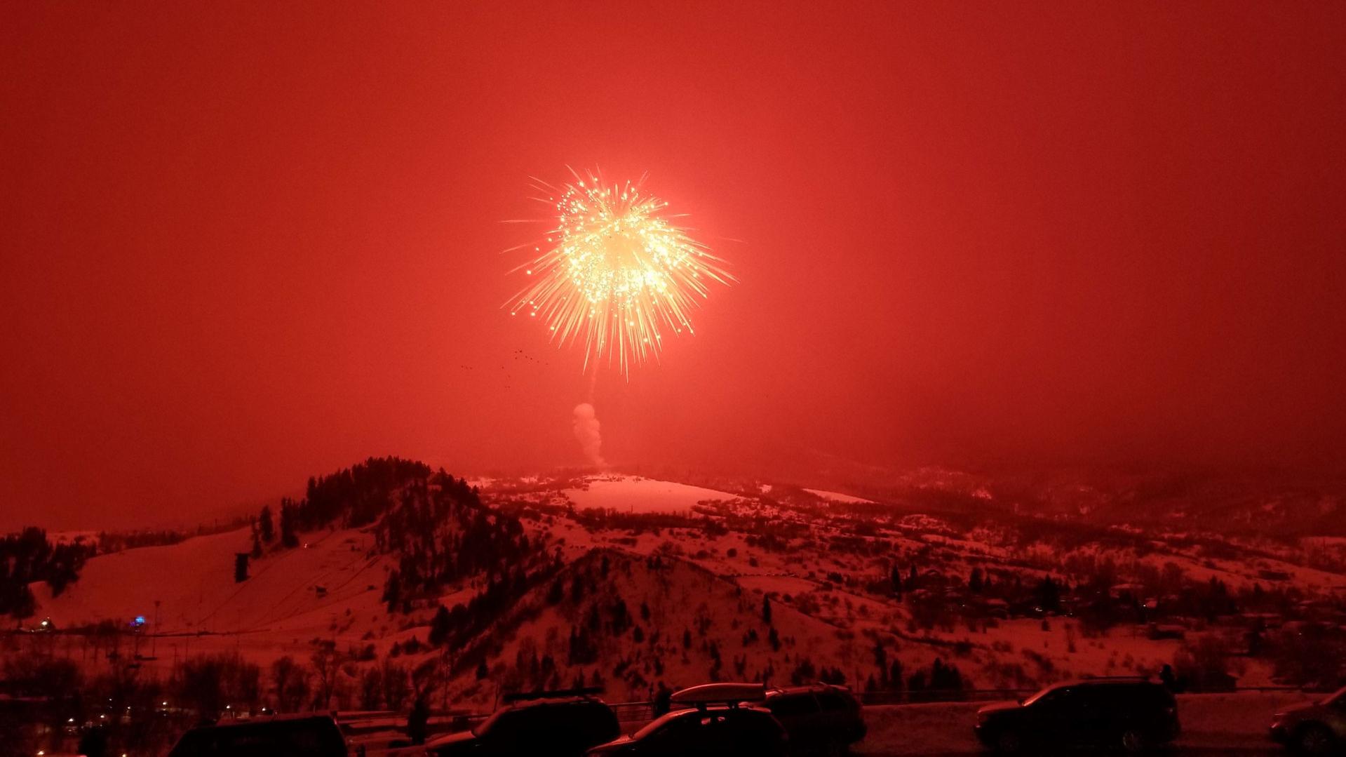 Watch As World S Largest Firework Explodes Over Colorado Nation