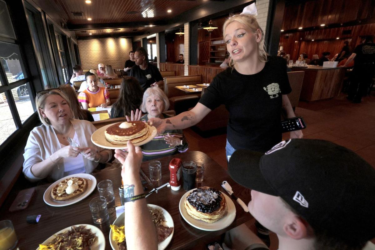 Uncle Bill’s Pancake House readies for reopening