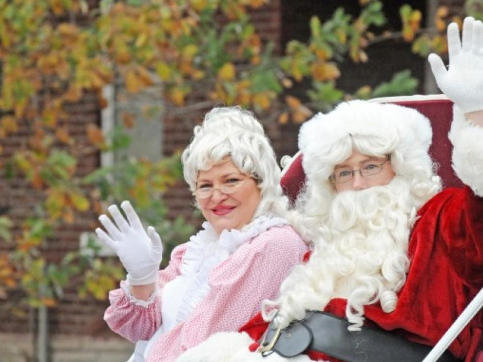 Santa S Holiday Avenue Parade Is Saturday In Granite City Life News From Your Illinois Journal Stltoday Com
