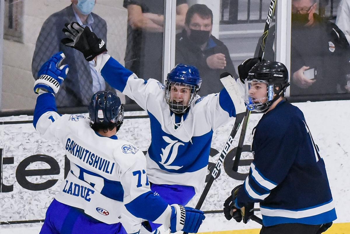 03/06/2021 - ice hockey - Ladue vs. FH Central